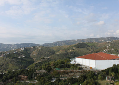 R13 - Views to the sea and the mountains.