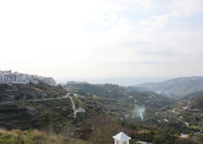 R13 - Views to the sea and the mountains.