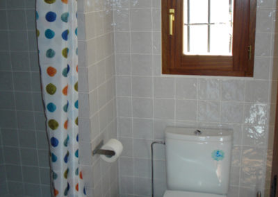 G30 - Bathroom 1