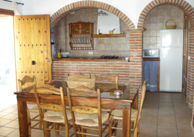 G26 - Dining area and kitchen..