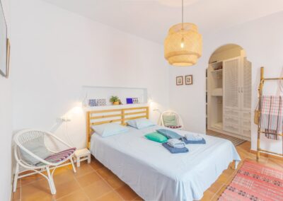 R27 - bedroom 1