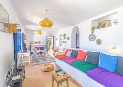 R27 - living room