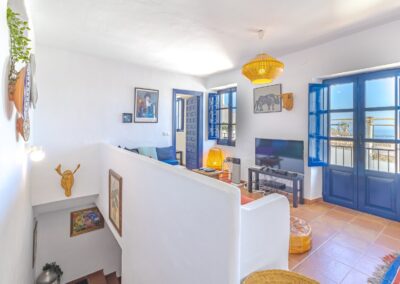 R27 - living room
