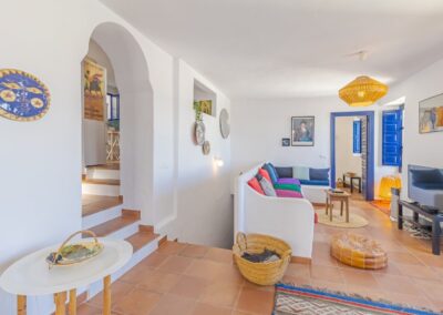 R27 - living room