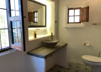 G17 - toilet upstairs