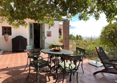 G17 - terrace outside the kitchen