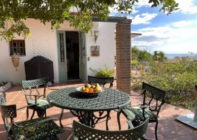 G17 - terrace outside the kitchen