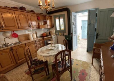 R19 - Kitchen