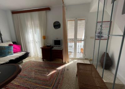 R19 - Living room