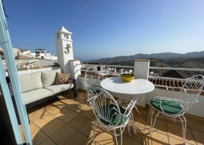 R19 - The terrace