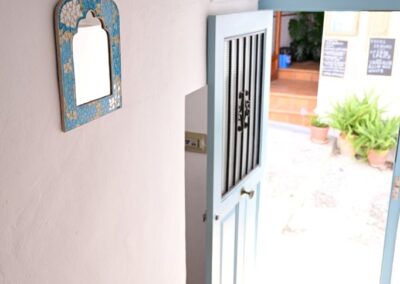 R20 - Entrance