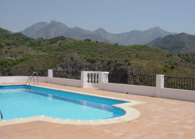 B348 - Communal pool with fantastic views.