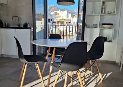 B04 - Dining area