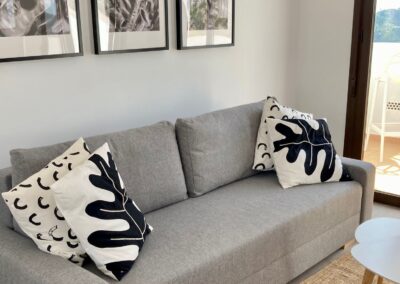 B04 - Sofa bed
