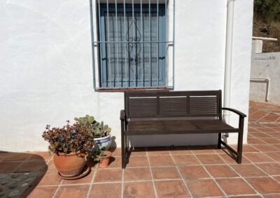 G408 - in front of the house