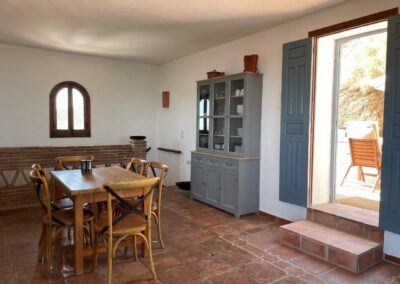 G408 - dining area