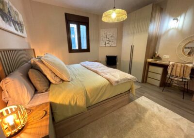 R22 - master bedroom