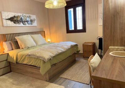 R22 - master bedroom
