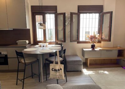 R22 - dining area