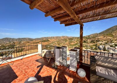 R06 - Top terrace