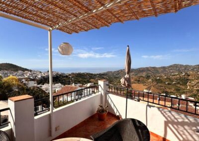 R06 - Top terrace