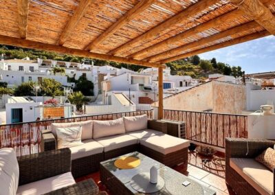 R06 - Top terrace