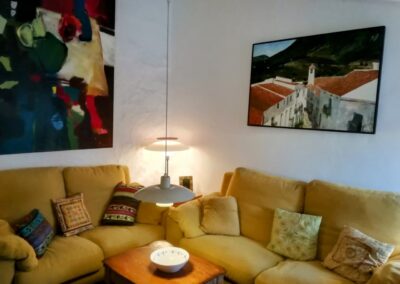 R15 - Cosy living room