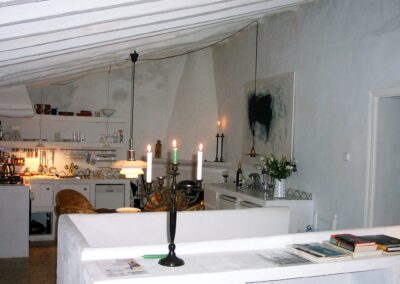 R15 - Kitchen and dining area