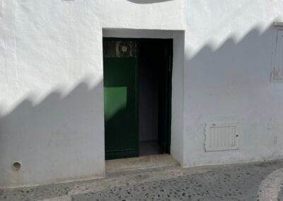 R416 - door to the room in street level