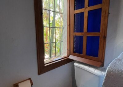G422 - bathroom 2