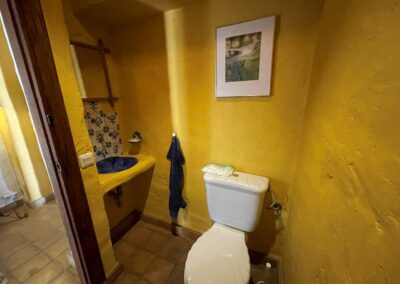 G422 - toilet