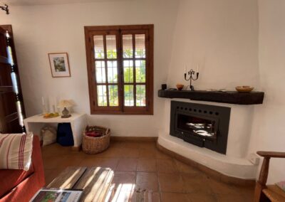 G422 - living room