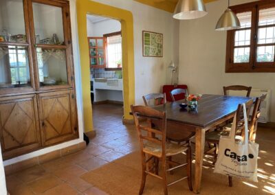 G422 - dining area