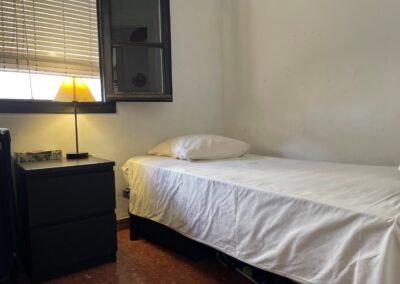 B423 - little bedroom