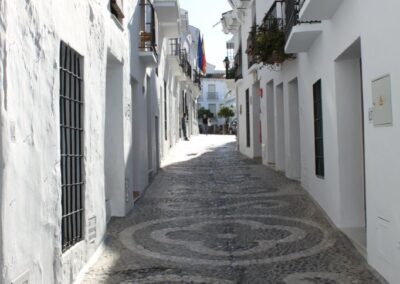 R28 - The street Calle Real