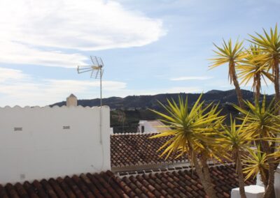 R28 - Mountains views